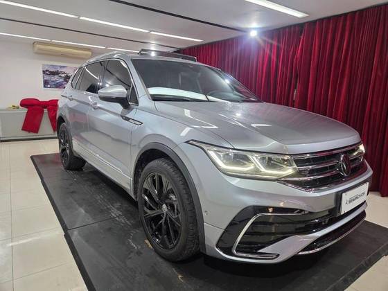 VOLKSWAGEN TIGUAN 2.0 300 TSI GASOLINA ALLSPACE R-LINE AUTOMÁTICO
